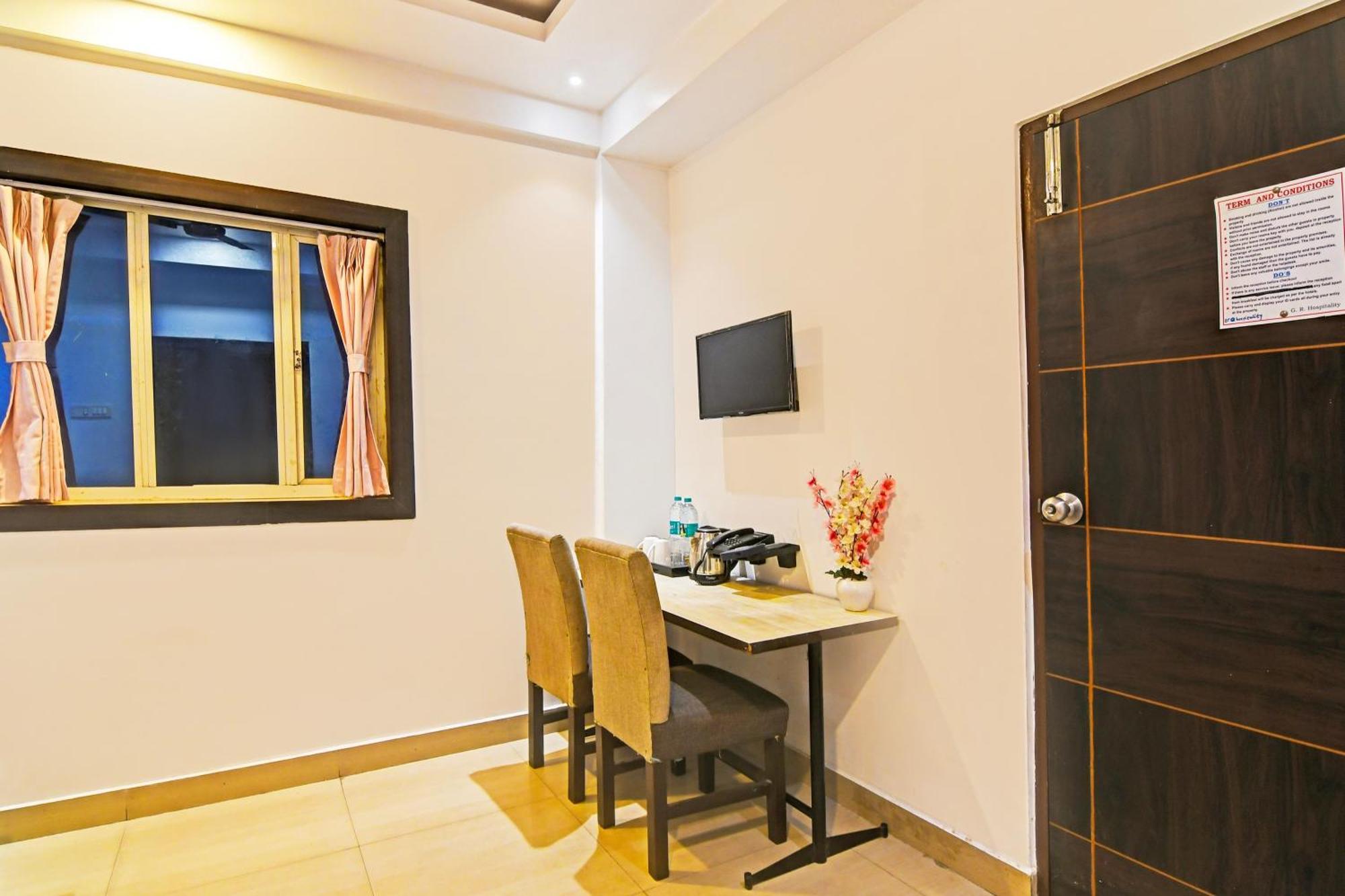 Super Hotel O Baguiati Nager Bazaar Kültér fotó