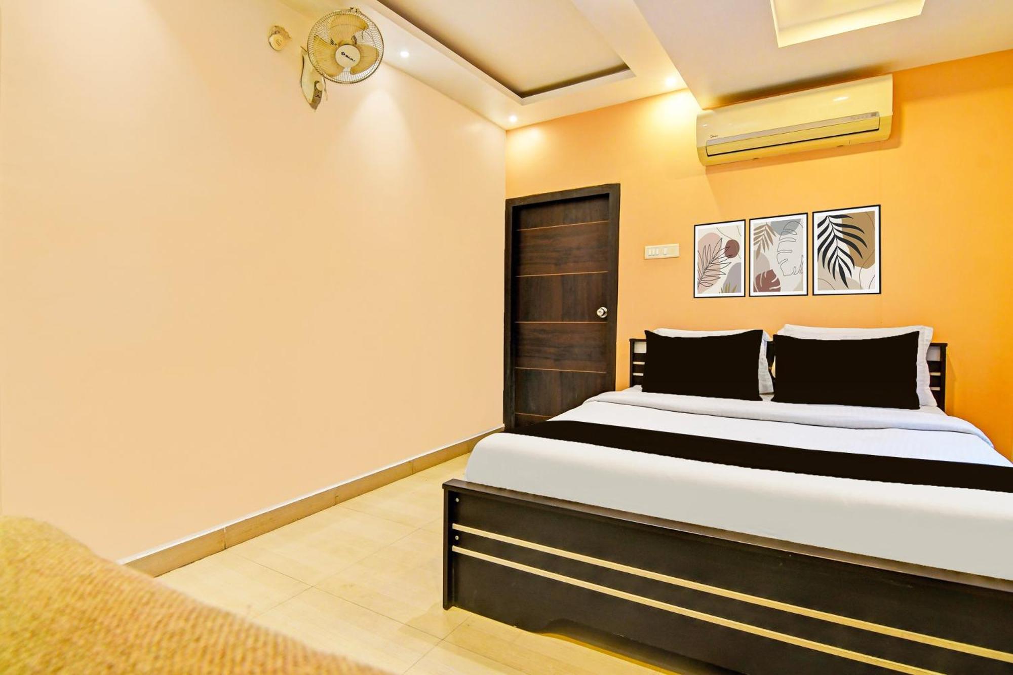 Super Hotel O Baguiati Nager Bazaar Kültér fotó